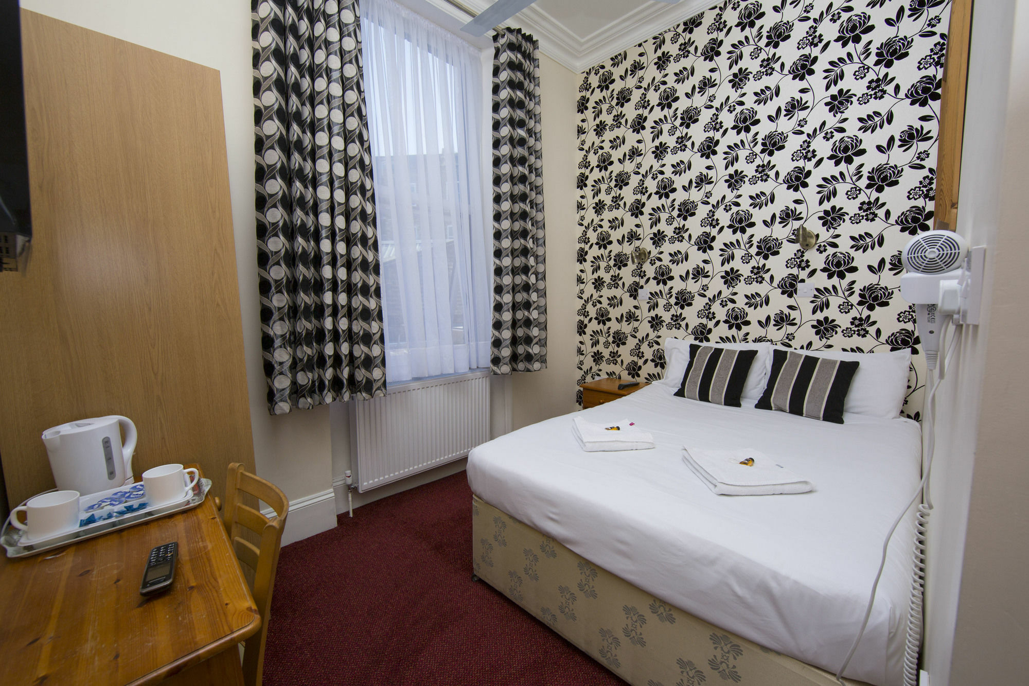 Royal London Hotel By Saba ภายนอก รูปภาพ